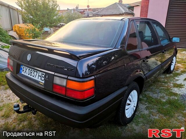 Черный Фольксваген Пассат, объемом двигателя 2 л и пробегом 279 тыс. км за 3700 $, фото 4 на Automoto.ua