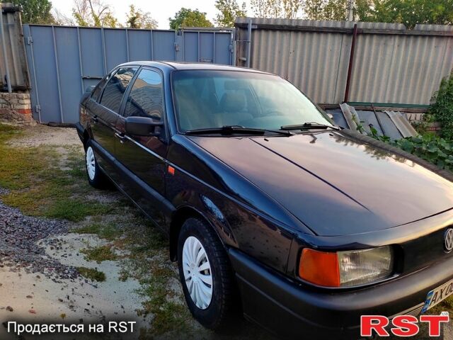 Черный Фольксваген Пассат, объемом двигателя 2 л и пробегом 279 тыс. км за 3700 $, фото 2 на Automoto.ua