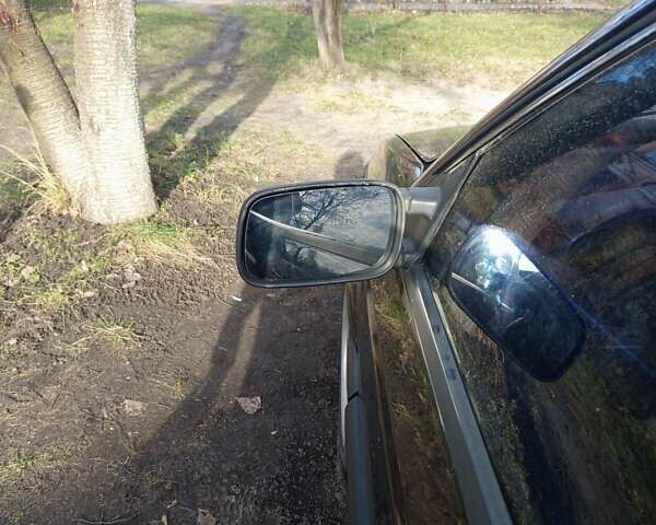 Черный Фольксваген Пассат, объемом двигателя 0 л и пробегом 448 тыс. км за 2100 $, фото 7 на Automoto.ua