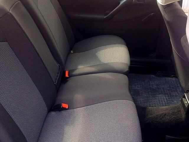 Черный Фольксваген Пассат, объемом двигателя 1.8 л и пробегом 208 тыс. км за 2500 $, фото 4 на Automoto.ua