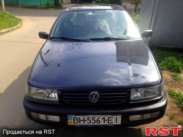 Чорний Фольксваген Пассат, об'ємом двигуна 1.8 л та пробігом 0 тис. км за 2600 $, фото 1 на Automoto.ua