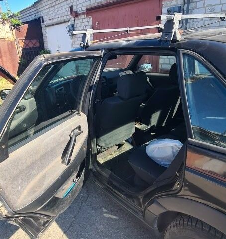 Чорний Фольксваген Пассат, об'ємом двигуна 0 л та пробігом 3 тис. км за 1300 $, фото 3 на Automoto.ua