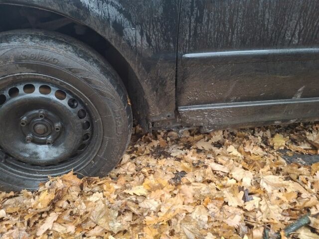 Черный Фольксваген Пассат, объемом двигателя 0 л и пробегом 216 тыс. км за 1071 $, фото 2 на Automoto.ua