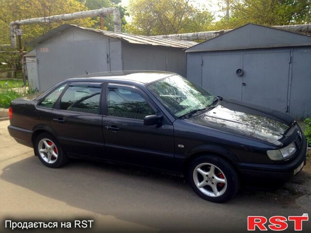 Чорний Фольксваген Пассат, об'ємом двигуна 1.8 л та пробігом 0 тис. км за 2600 $, фото 2 на Automoto.ua