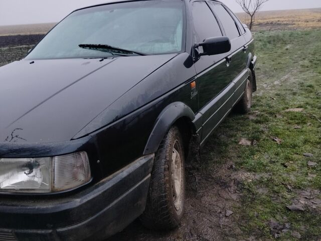 Чорний Фольксваген Пассат, об'ємом двигуна 2 л та пробігом 350 тис. км за 1000 $, фото 2 на Automoto.ua