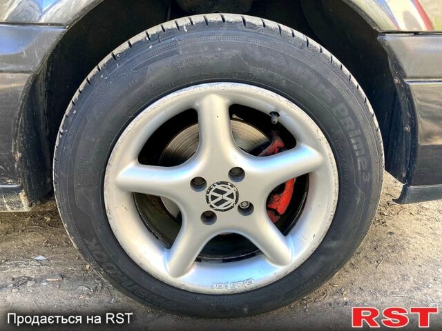 Чорний Фольксваген Пассат, об'ємом двигуна 1.8 л та пробігом 0 тис. км за 2600 $, фото 9 на Automoto.ua