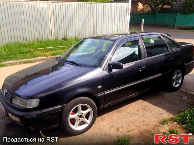 Чорний Фольксваген Пассат, об'ємом двигуна 1.8 л та пробігом 0 тис. км за 2600 $, фото 4 на Automoto.ua