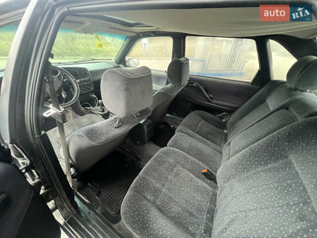 Черный Фольксваген Пассат, объемом двигателя 1.98 л и пробегом 300 тыс. км за 2300 $, фото 9 на Automoto.ua