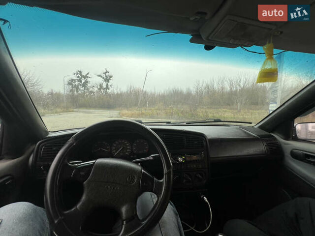 Черный Фольксваген Пассат, объемом двигателя 1.98 л и пробегом 300 тыс. км за 2300 $, фото 10 на Automoto.ua