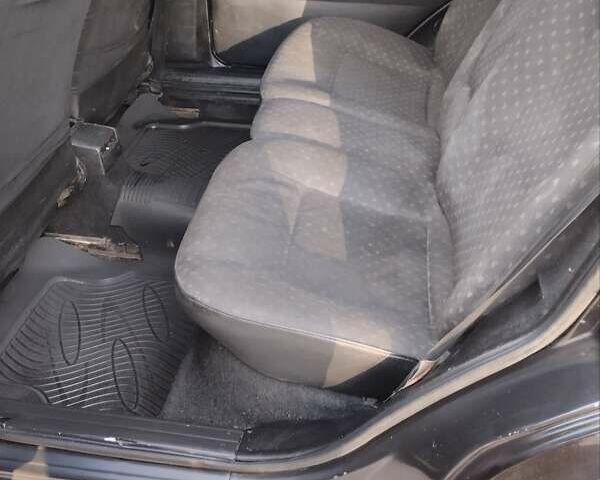 Чорний Фольксваген Пассат, об'ємом двигуна 1.78 л та пробігом 300 тис. км за 2100 $, фото 2 на Automoto.ua