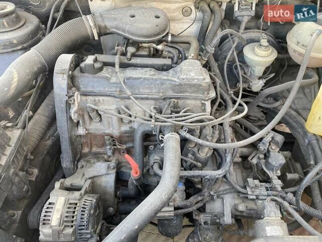 Чорний Фольксваген Пассат, об'ємом двигуна 1.78 л та пробігом 182 тис. км за 3650 $, фото 12 на Automoto.ua