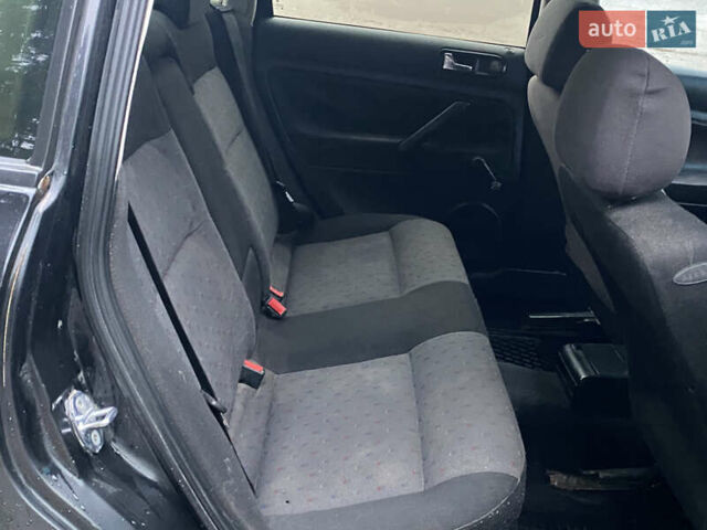 Чорний Фольксваген Пассат, об'ємом двигуна 1.6 л та пробігом 350 тис. км за 2000 $, фото 19 на Automoto.ua