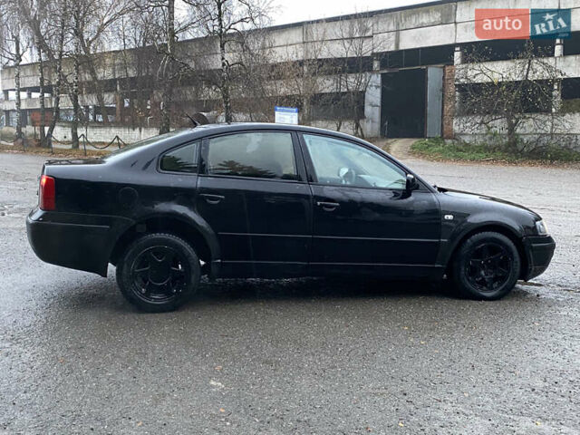 Чорний Фольксваген Пассат, об'ємом двигуна 1.6 л та пробігом 350 тис. км за 2000 $, фото 9 на Automoto.ua