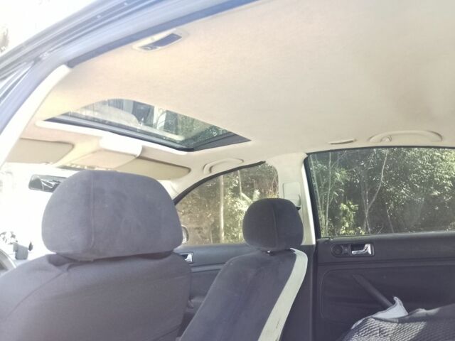 Черный Фольксваген Пассат, объемом двигателя 1.6 л и пробегом 199 тыс. км за 2500 $, фото 10 на Automoto.ua