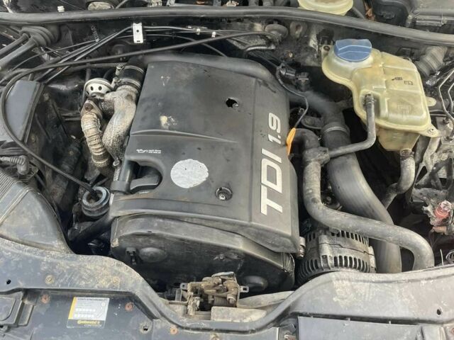 Чорний Фольксваген Пассат, об'ємом двигуна 0 л та пробігом 350 тис. км за 1100 $, фото 5 на Automoto.ua