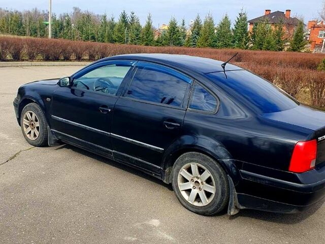 Чорний Фольксваген Пассат, об'ємом двигуна 18 л та пробігом 350 тис. км за 3100 $, фото 2 на Automoto.ua