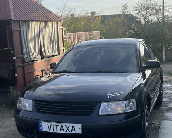 Черный Фольксваген Пассат, объемом двигателя 1.9 л и пробегом 431 тыс. км за 3050 $, фото 7 на Automoto.ua