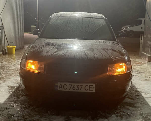 Черный Фольксваген Пассат, объемом двигателя 1.9 л и пробегом 431 тыс. км за 3050 $, фото 14 на Automoto.ua