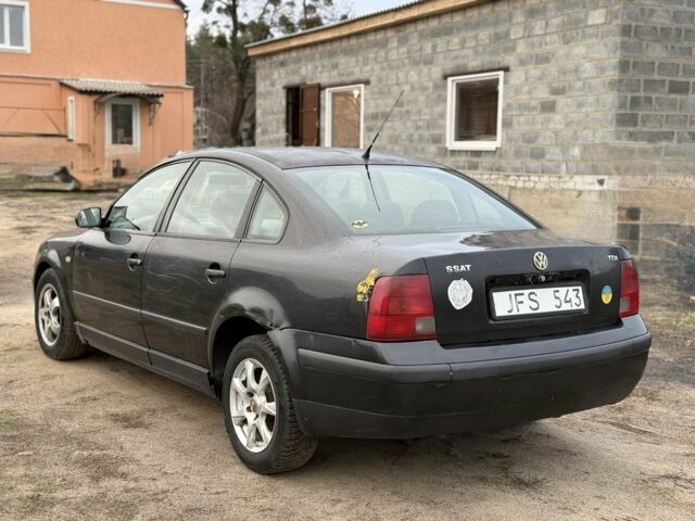 Чорний Фольксваген Пассат, об'ємом двигуна 1.9 л та пробігом 300 тис. км за 1250 $, фото 1 на Automoto.ua