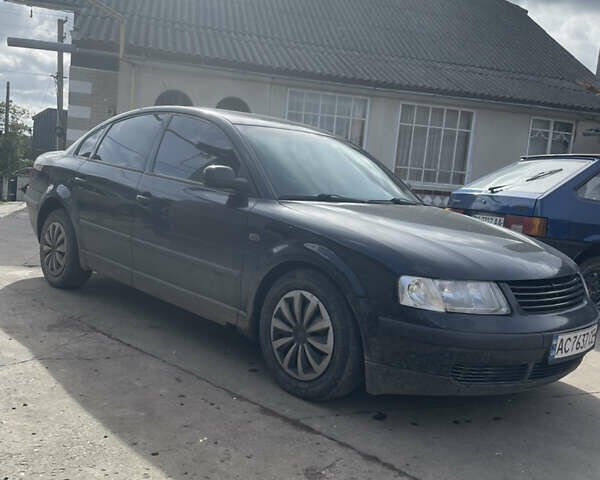 Черный Фольксваген Пассат, объемом двигателя 1.9 л и пробегом 431 тыс. км за 3050 $, фото 5 на Automoto.ua