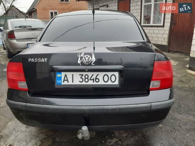 Черный Фольксваген Пассат, объемом двигателя 1.6 л и пробегом 390 тыс. км за 2999 $, фото 7 на Automoto.ua