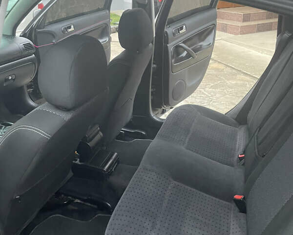 Черный Фольксваген Пассат, объемом двигателя 1.9 л и пробегом 431 тыс. км за 3050 $, фото 22 на Automoto.ua