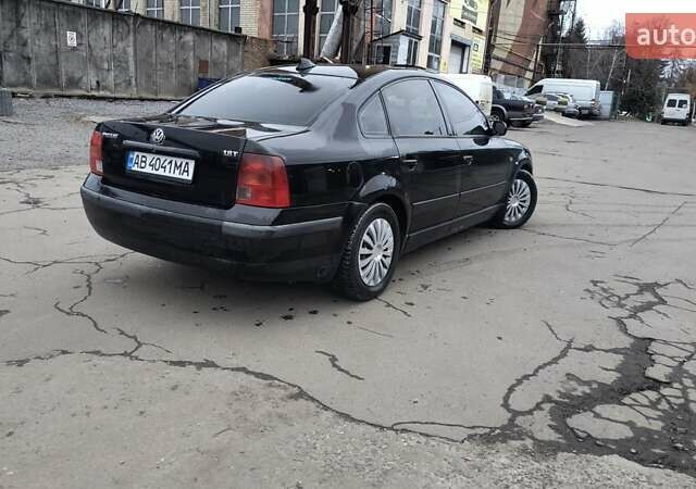 Черный Фольксваген Пассат, объемом двигателя 1.78 л и пробегом 520 тыс. км за 4200 $, фото 4 на Automoto.ua