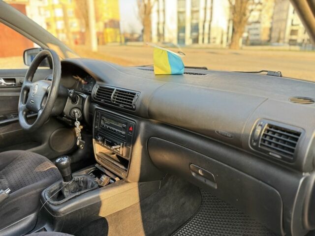 Черный Фольксваген Пассат, объемом двигателя 1.8 л и пробегом 396 тыс. км за 3200 $, фото 8 на Automoto.ua