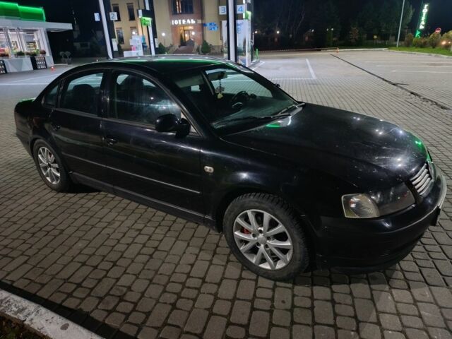 Чорний Фольксваген Пассат, об'ємом двигуна 1 л та пробігом 38 тис. км за 2214 $, фото 2 на Automoto.ua