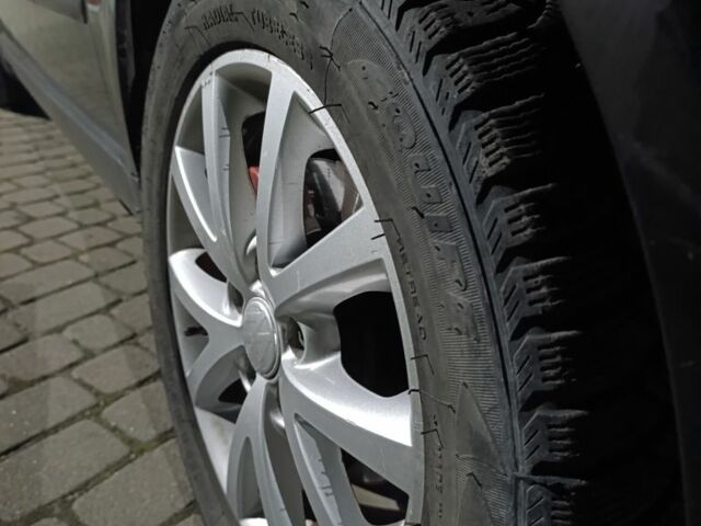 Чорний Фольксваген Пассат, об'ємом двигуна 1 л та пробігом 38 тис. км за 2214 $, фото 4 на Automoto.ua