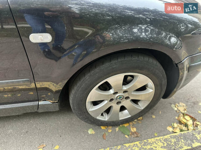 Чорний Фольксваген Пассат, об'ємом двигуна 1.6 л та пробігом 424 тис. км за 3300 $, фото 9 на Automoto.ua