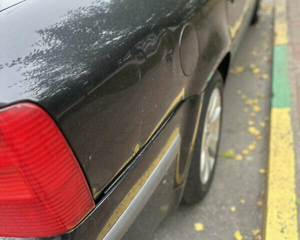 Чорний Фольксваген Пассат, об'ємом двигуна 1.6 л та пробігом 424 тис. км за 3300 $, фото 6 на Automoto.ua