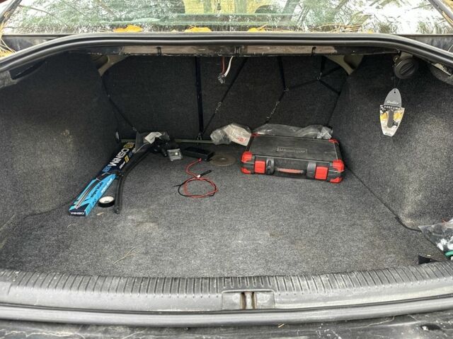 Чорний Фольксваген Пассат, об'ємом двигуна 1.8 л та пробігом 316 тис. км за 3800 $, фото 4 на Automoto.ua