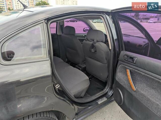 Чорний Фольксваген Пассат, об'ємом двигуна 1.8 л та пробігом 140 тис. км за 3500 $, фото 13 на Automoto.ua