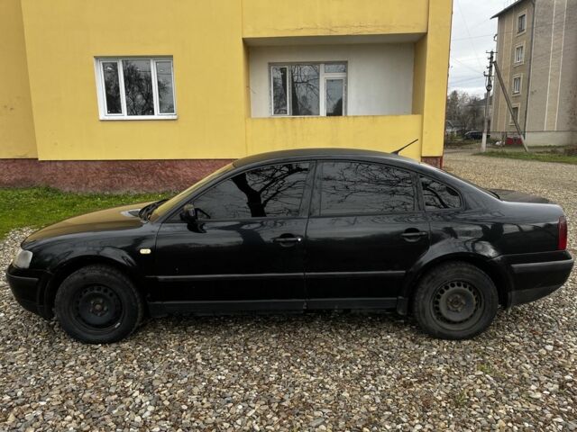 Черный Фольксваген Пассат, объемом двигателя 1.9 л и пробегом 496 тыс. км за 3500 $, фото 1 на Automoto.ua