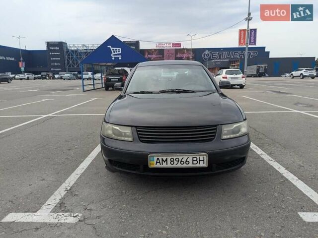 Чорний Фольксваген Пассат, об'ємом двигуна 1.8 л та пробігом 140 тис. км за 3500 $, фото 1 на Automoto.ua