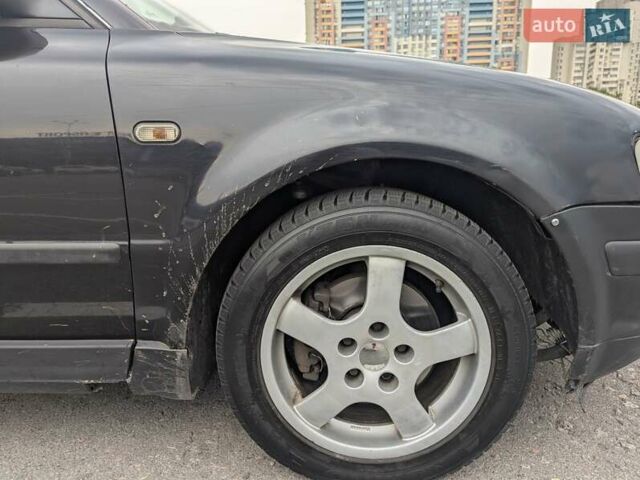 Чорний Фольксваген Пассат, об'ємом двигуна 1.8 л та пробігом 140 тис. км за 3500 $, фото 7 на Automoto.ua