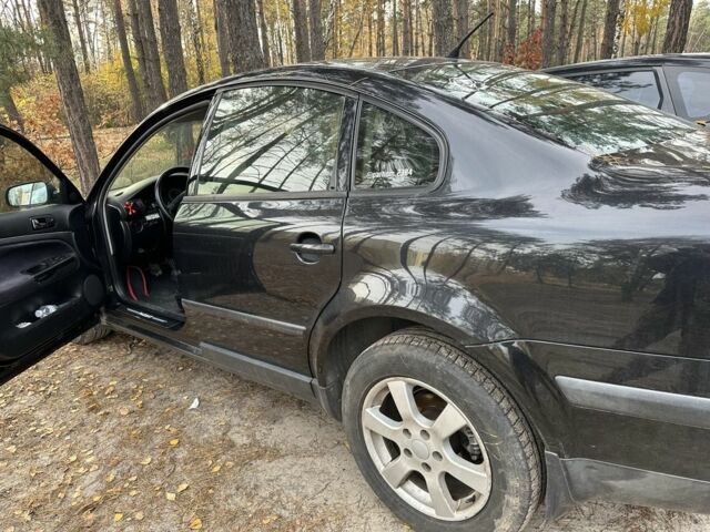 Чорний Фольксваген Пассат, об'ємом двигуна 1.8 л та пробігом 316 тис. км за 3800 $, фото 6 на Automoto.ua