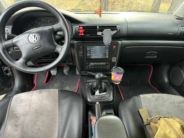 Чорний Фольксваген Пассат, об'ємом двигуна 1.8 л та пробігом 316 тис. км за 3800 $, фото 3 на Automoto.ua