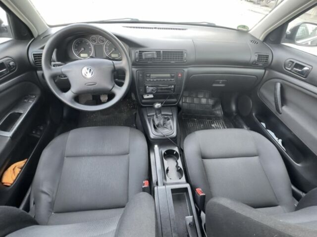 Черный Фольксваген Пассат, объемом двигателя 1.6 л и пробегом 194 тыс. км за 6000 $, фото 3 на Automoto.ua