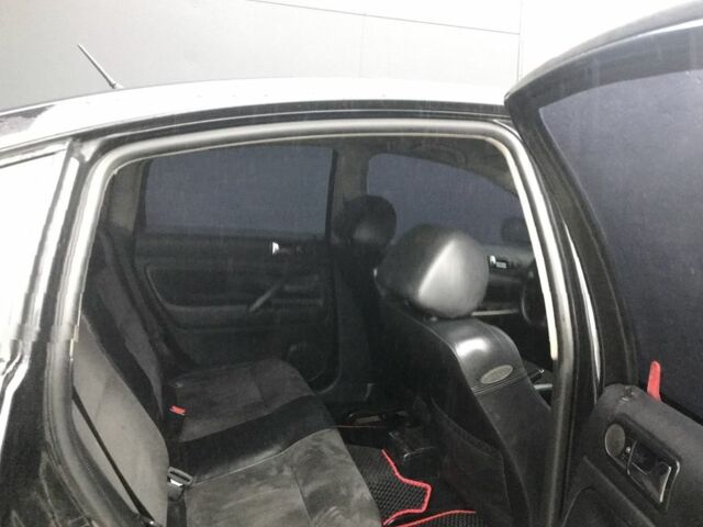 Черный Фольксваген Пассат, объемом двигателя 1.9 л и пробегом 400 тыс. км за 3300 $, фото 4 на Automoto.ua