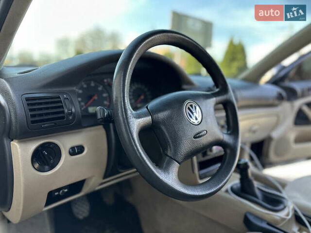 Черный Фольксваген Пассат, объемом двигателя 1.6 л и пробегом 249 тыс. км за 5100 $, фото 25 на Automoto.ua