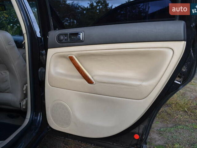 Чорний Фольксваген Пассат, об'ємом двигуна 1.9 л та пробігом 350 тис. км за 5200 $, фото 16 на Automoto.ua