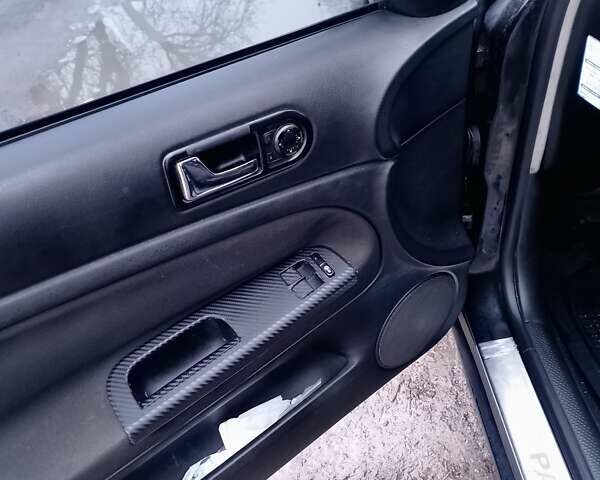 Черный Фольксваген Пассат, объемом двигателя 1.9 л и пробегом 464 тыс. км за 3700 $, фото 12 на Automoto.ua