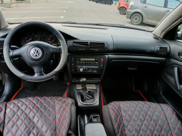 Черный Фольксваген Пассат, объемом двигателя 1.9 л и пробегом 406 тыс. км за 2650 $, фото 15 на Automoto.ua