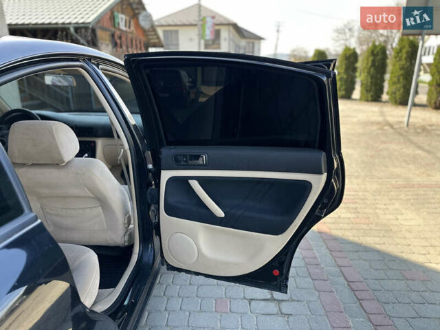 Черный Фольксваген Пассат, объемом двигателя 1.6 л и пробегом 249 тыс. км за 5100 $, фото 9 на Automoto.ua