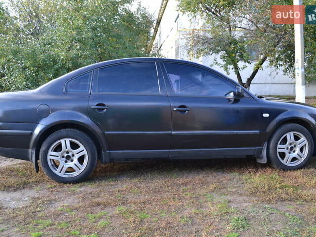 Чорний Фольксваген Пассат, об'ємом двигуна 1.9 л та пробігом 350 тис. км за 5200 $, фото 4 на Automoto.ua