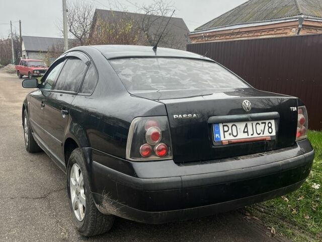 Черный Фольксваген Пассат, объемом двигателя 1.9 л и пробегом 450 тыс. км за 1700 $, фото 2 на Automoto.ua