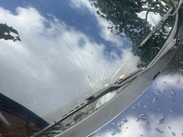 Черный Фольксваген Пассат, объемом двигателя 1.8 л и пробегом 460 тыс. км за 2600 $, фото 2 на Automoto.ua