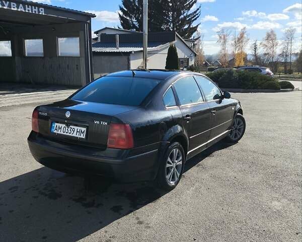 Чорний Фольксваген Пассат, об'ємом двигуна 2.5 л та пробігом 250 тис. км за 2999 $, фото 3 на Automoto.ua
